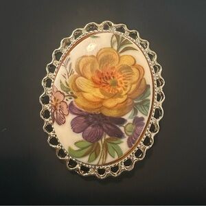 Vintage Floral Flower Brooch Pendant Pin Gold Tone